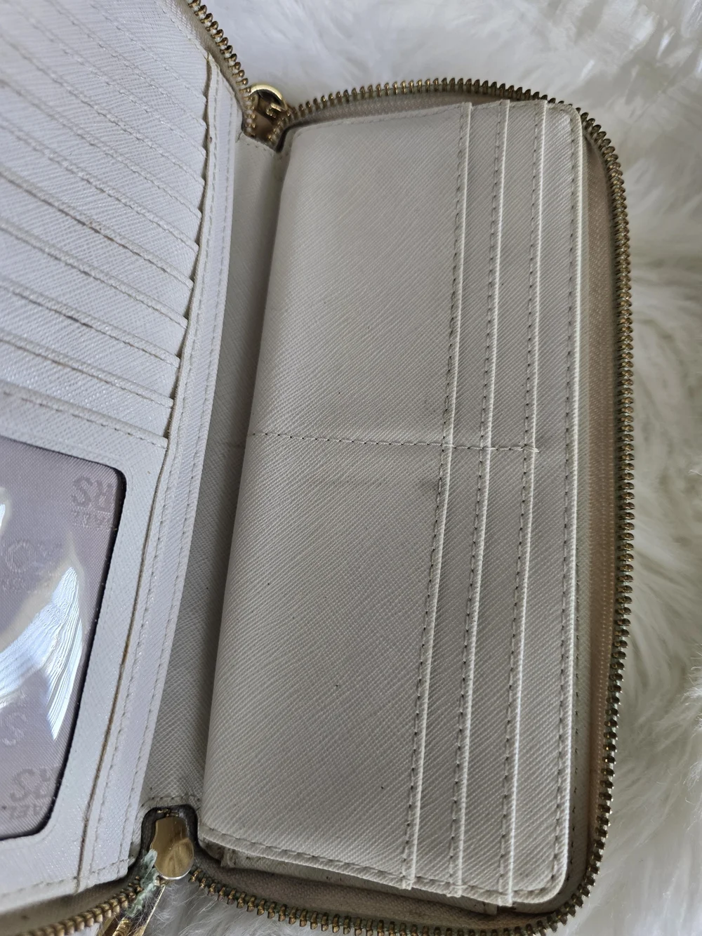Michael Kors White Signature Wristlet Wallet